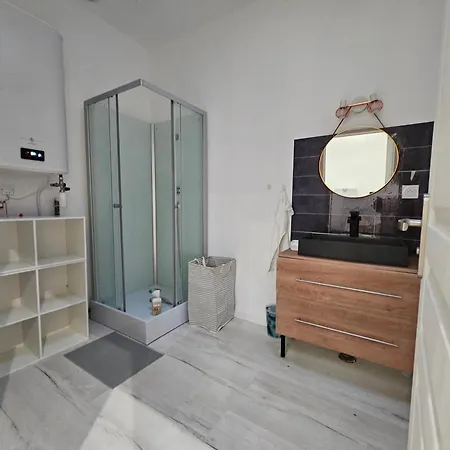 Grande Maison Plain Pied De 6 Hyper Centre Et 300m De La *