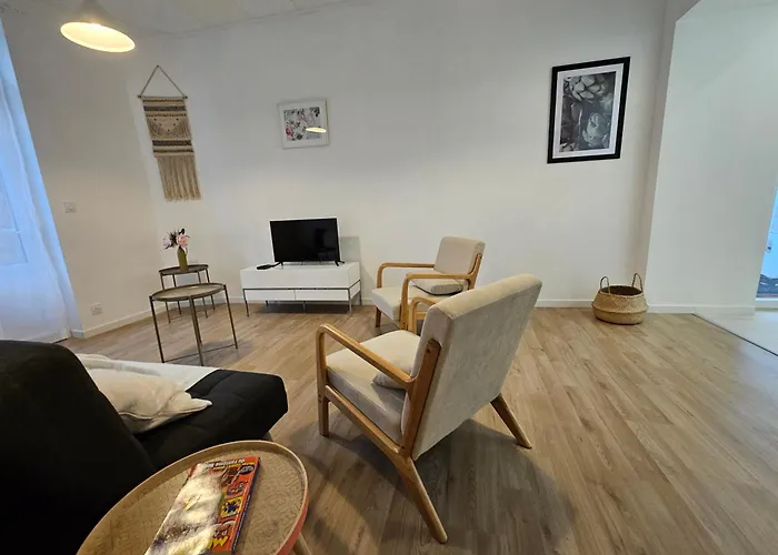 2 Maisons Reunies De Plain-pied 6 Hypercentre Et A 300 M De La Accueil Humain Villa Royan