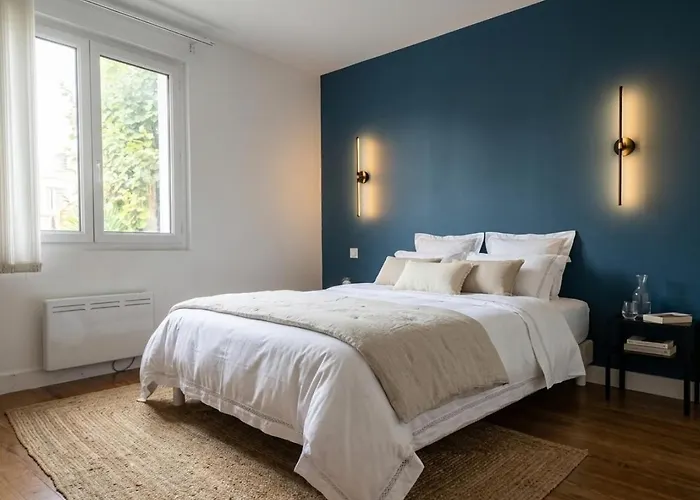 Villa 2 Maisons Reunies De Plain-pied 6 Hypercentre Et A 300 M De La Accueil Humain Royan