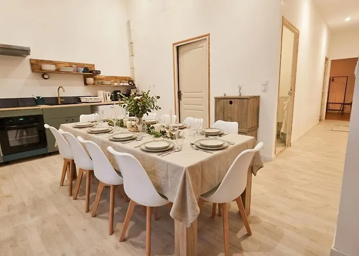 2 Maisons Reunies De Plain-pied 6 Hypercentre Et A 300 M De La Accueil Humain